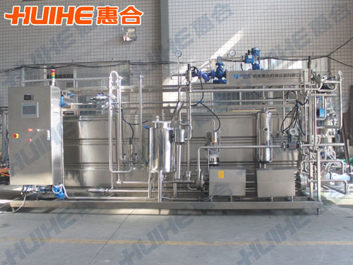 展示蒸汽加熱管式殺菌機(jī)_大型蒸汽加熱管式殺菌機(jī)真實(shí)圖片